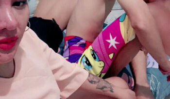 KINA Rame Rame Sama Brondong