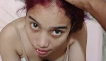 Ponakan Cantik Maniak