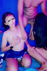 YANI N QUEEN Di Ewe Bergantian