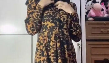 GRAVIENA HIJAB Horny