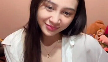 MERCY Pamer Tetek Mungil