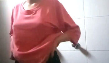 Hasil SPY CAM Gadis Pelajar Mandi