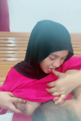 NONA HIJAB Di Kenyot Om Om