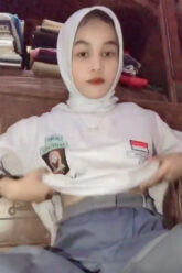 TARRISA Pelajar Doyan Bogel