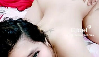 BESTARI Nungging Di Genjot Belakang